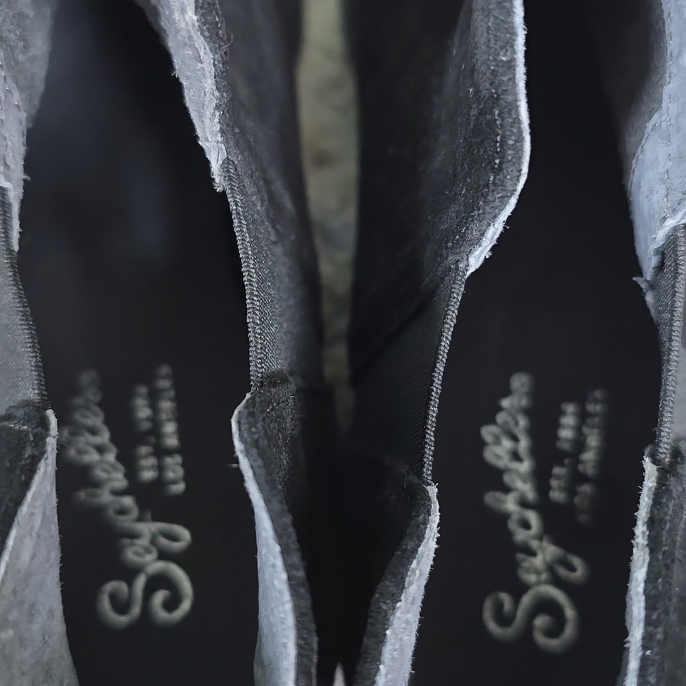 Seychelles Elegant Black Suede Ankle Boots - Picture 4 of 15